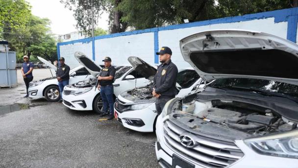 Dicrim arresta a tres acusados de robo de vehículos