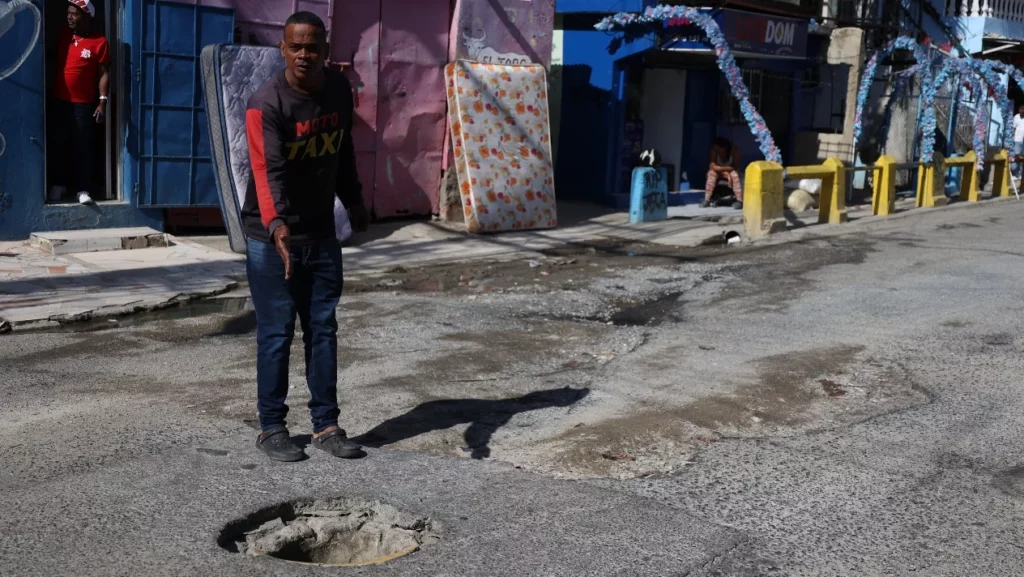 SDE luce limpio, pero persisten problemas de drenaje, cloacas y deterioro de las calles