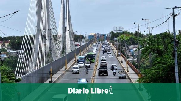 Habilitan tránsito vehicular en puente de la 17