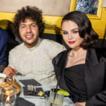 Benny Blanco no puede guardarse para sí su amor por su “esposa” Selena Gomez