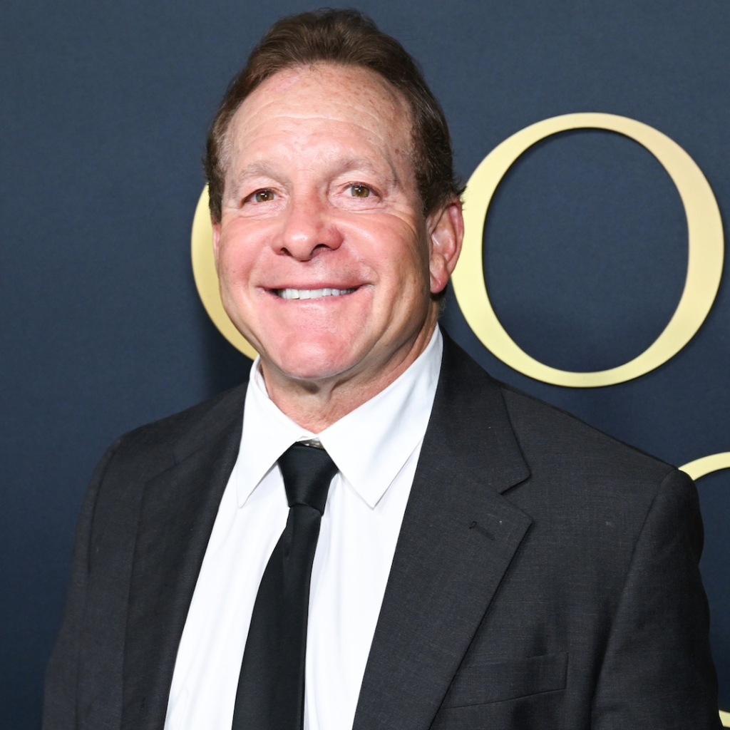 Steve Guttenberg se suma a los equipos de emergencias para combatir los incendios de Palisades