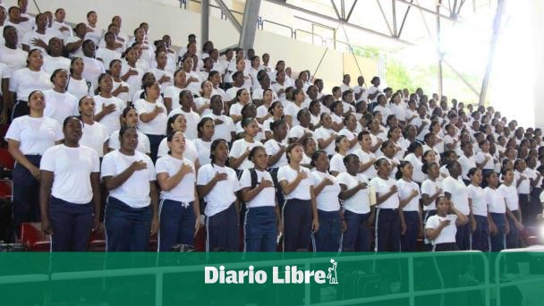 Más de 900 mujeres ingresan a la Policía Nacional