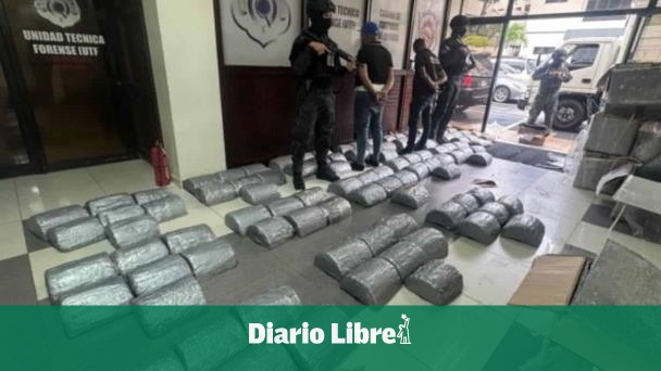 Apresan dos hombres con 317 libras de marihuana en SDO